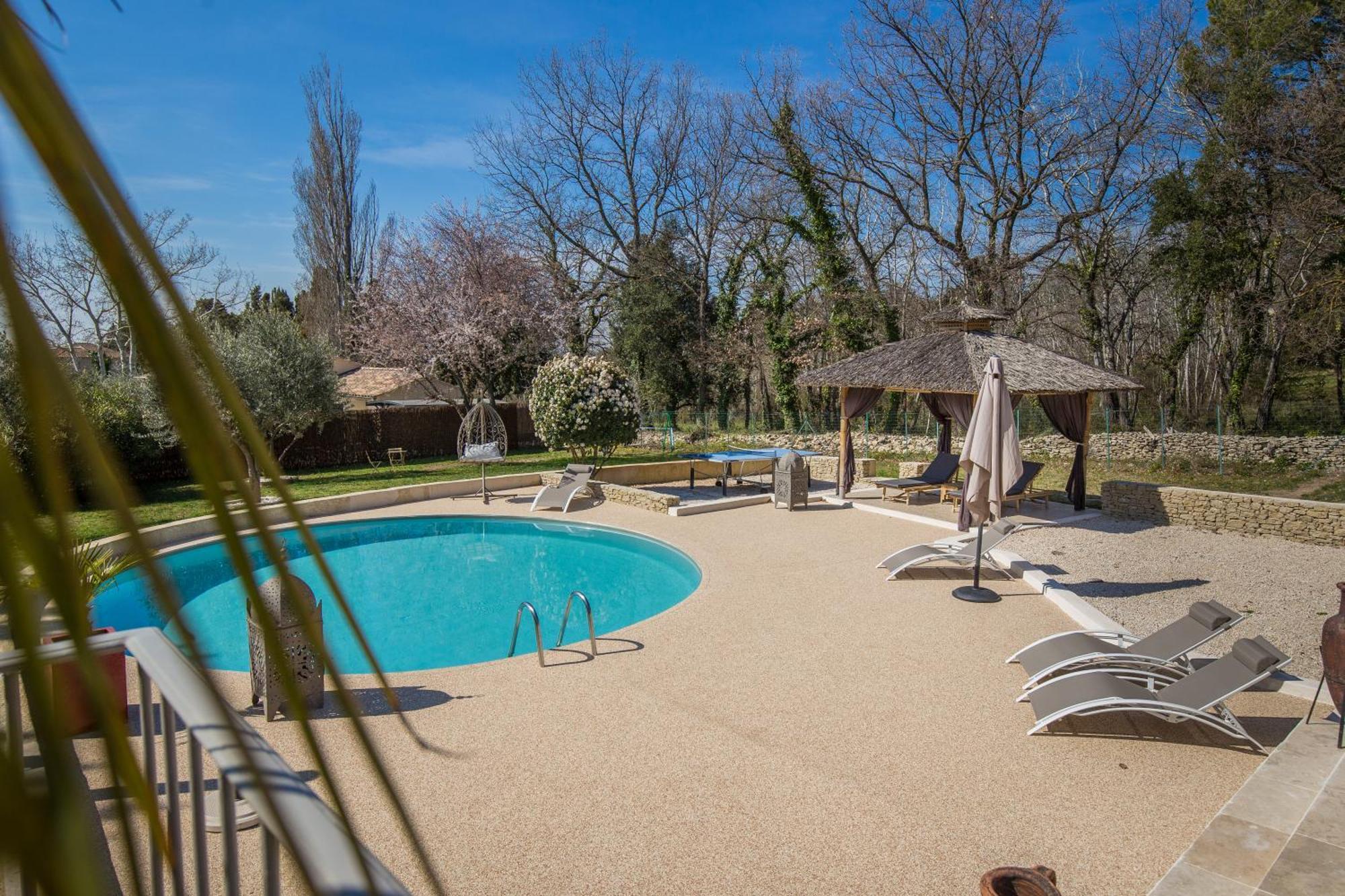 El Sama-In , Piscine Chauffee Vila LʼIsle-sur-la-Sorgue Exterior foto
