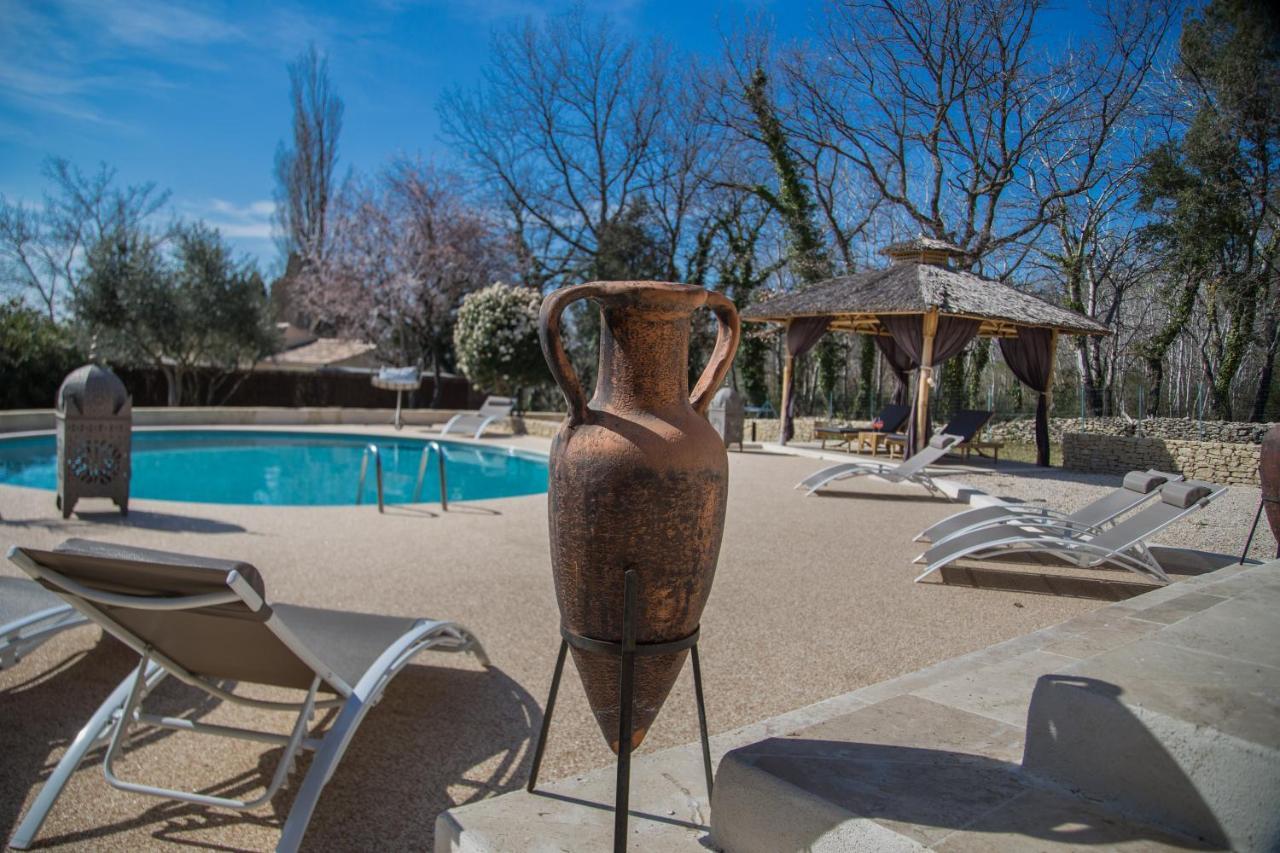 El Sama-In , Piscine Chauffee Vila LʼIsle-sur-la-Sorgue Exterior foto